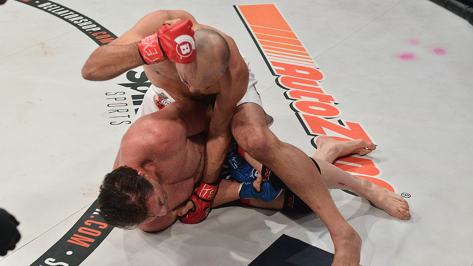 13_Royce_Gracie_V_Ken_Shamrock_9386.0.0 (1) - MyMMANews Royce Gracie TKO's Ken Shamrock at Bellator 149