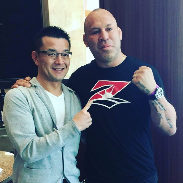 RIZIN FF head Nobuyuki Sakakibara (left) with MMA legend Wanderlei Silva.